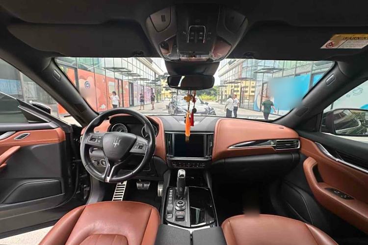 Used Maserati Levante 2021 3.0T Standard Edition Interior 1