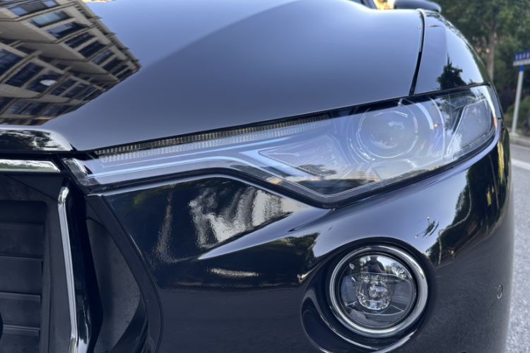Used Maserati Levante 2021 3.0T Standard Edition Left Front Headlight