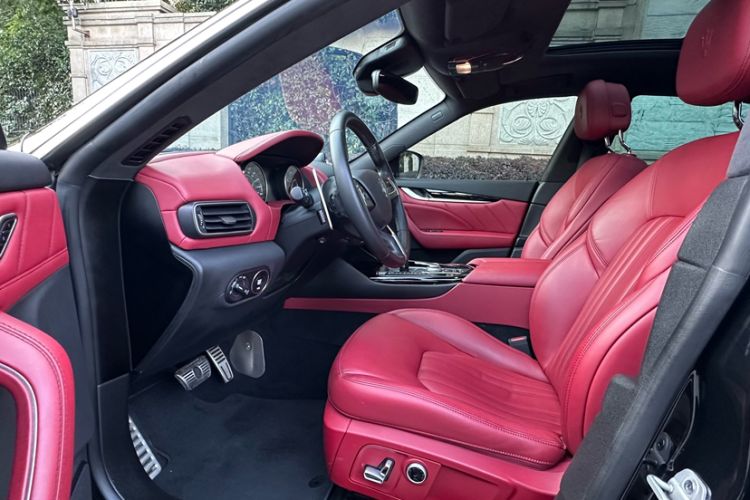Used Maserati Levante 2021 3.0T Standard Edition Left Front Seat