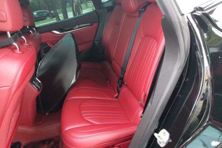 Used Maserati Levante 2021 3.0T Standard Edition Left Rear Seat