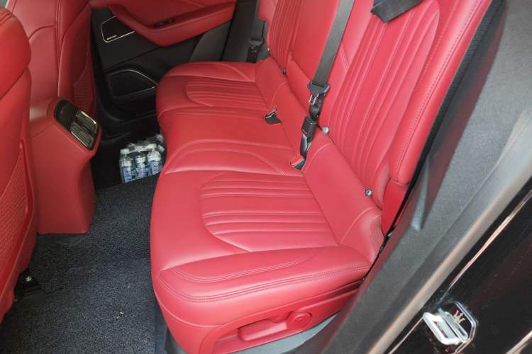 Used Maserati Levante 2021 3.0T Standard Edition Left Rear Seat