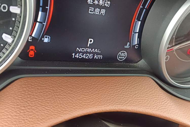 Used Maserati Levante 2021 3.0T Standard Edition Odometer Close Up
