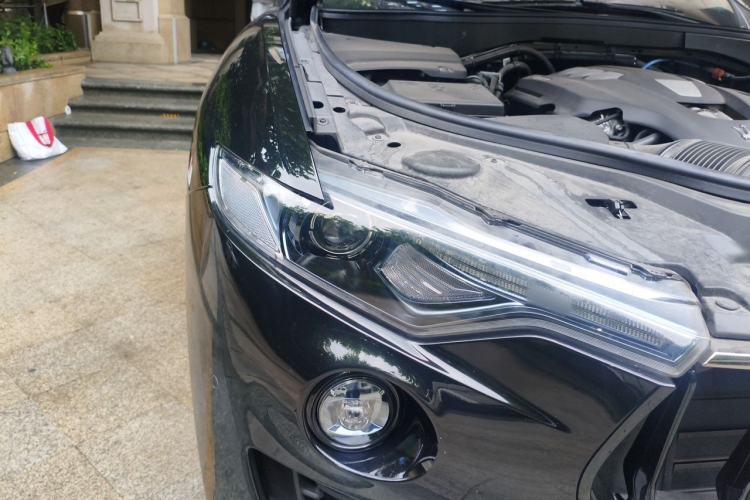 Used Maserati Levante 2021 3.0T Standard Edition Right Front Headlight
