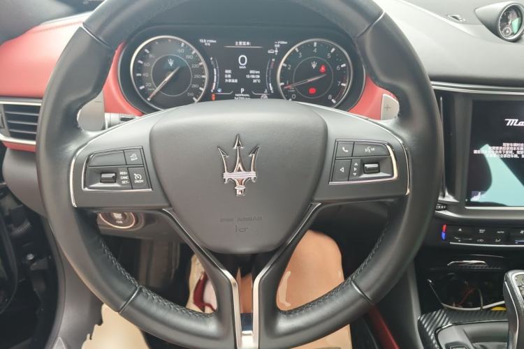 Used Maserati Levante 2021 3.0T Standard Edition Steering Wheel