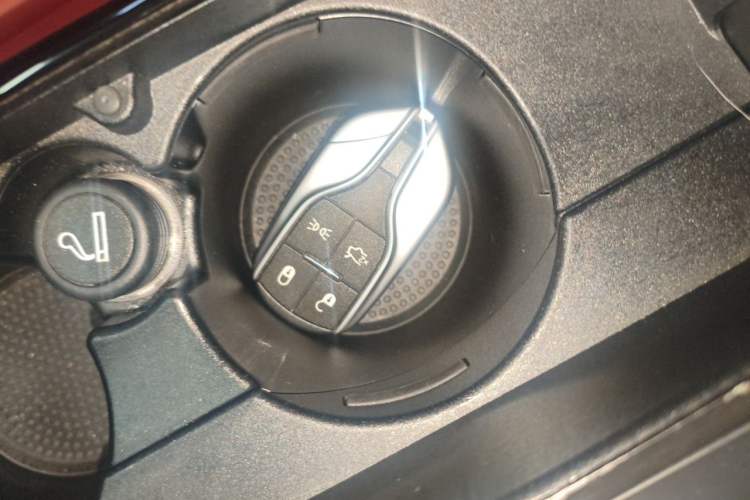 Used Maserati Levante 2021 3.0T Standard Edition Vehicle Key