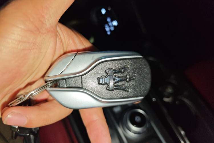 Used Maserati Levante 2021 3.0T Standard Edition Vehicle Key