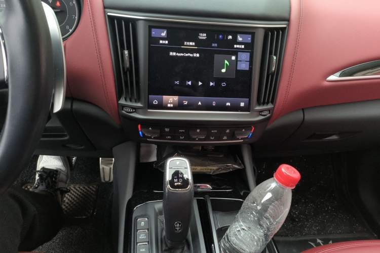 Used Maserati Levante 2021 3.0T Standard Edition Audio And AC Panel