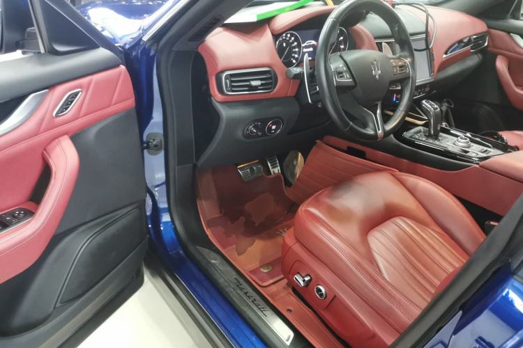 Used Maserati Levante 2021 3.0T Standard Edition Driver Seat