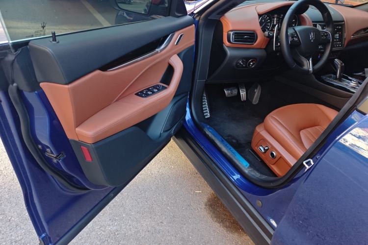 Used Maserati Levante 2021 3.0T Standard Edition Driver Seat