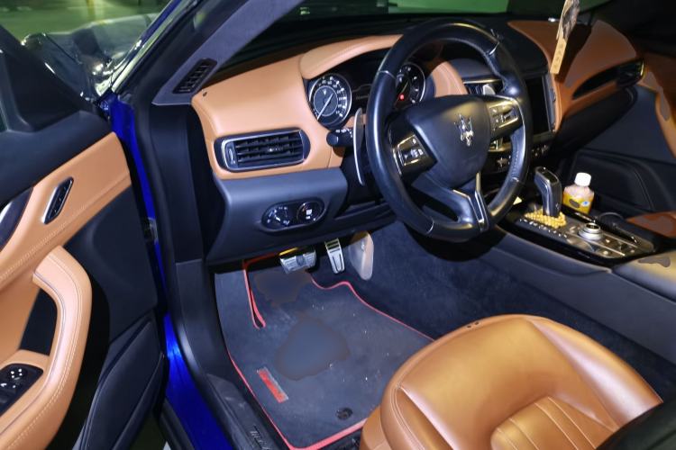Used Maserati Levante 2021 3.0T Standard Edition Driver Seat