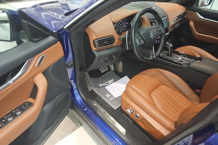 Used Maserati Levante 2021 3.0T Standard Edition Driver Seat