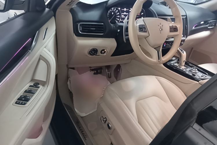 Used Maserati Levante 2021 3.0T Standard Edition Driver Seat