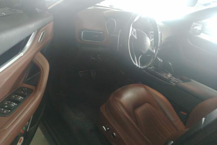 Used Maserati Levante 2021 3.0T Standard Edition Driver Seat