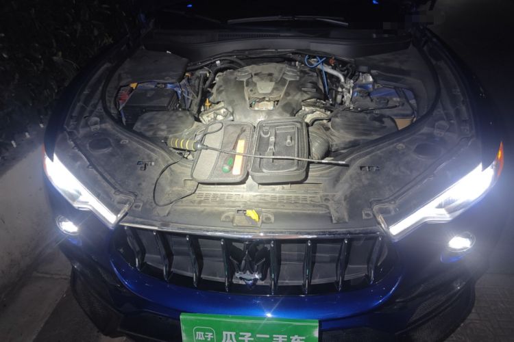 Used Maserati Levante 2021 3.0T Standard Edition Engine Bay