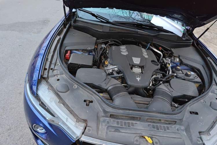 Used Maserati Levante 2021 3.0T Luxury Edition Engine Bay Right