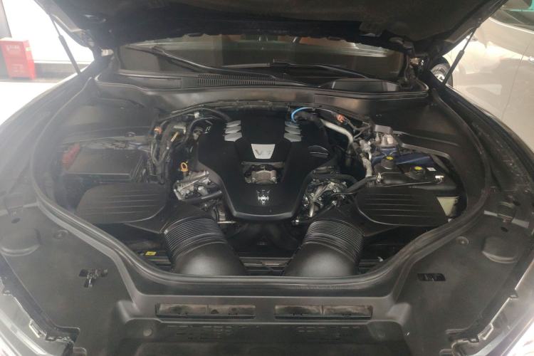 Used Maserati Levante 2021 3.0T Standard Edition Engine Bay