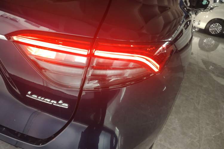 Used Maserati Levante 2021 3.0T Standard Edition Exterior 6