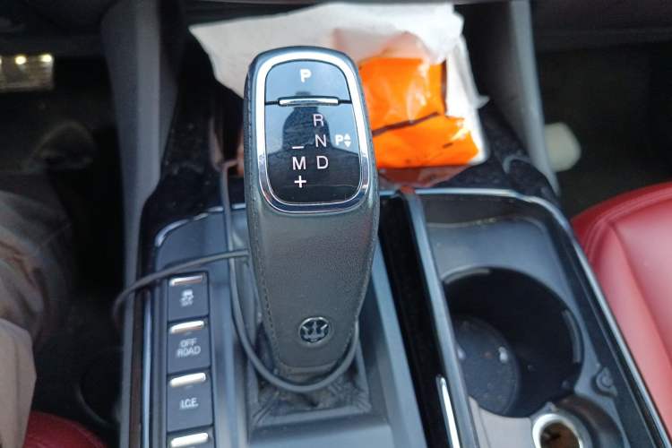 Used Maserati Levante 2021 3.0T Standard Edition Gear Lever