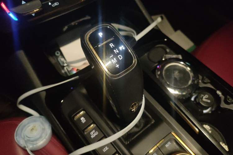Used Maserati Levante 2021 3.0T Standard Edition Gear Lever