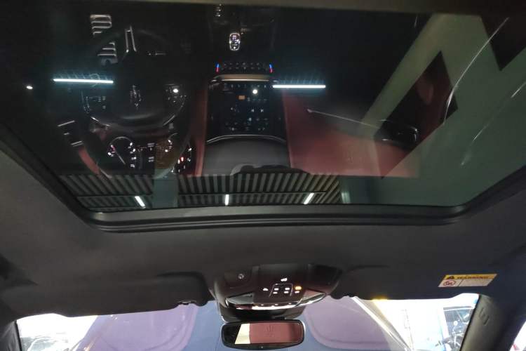 Used Maserati Levante 2021 3.0T Standard Edition Headliner
