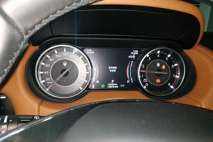 Used Maserati Levante 2021 3.0T Standard Edition Instrument Cluster