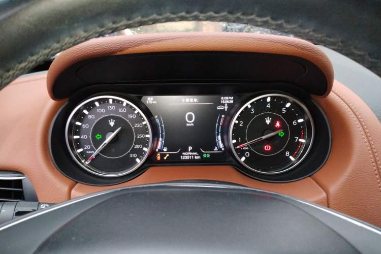 Used Maserati Levante 2021 3.0T Standard Edition Instrument Cluster