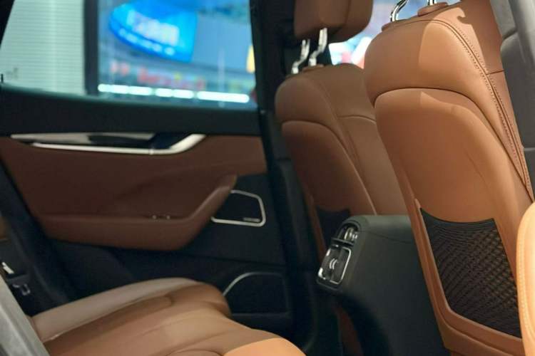 Used Maserati Levante 2021 3.0T Standard Edition Interior 2