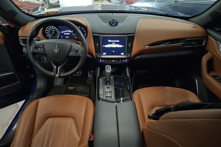 Used Maserati Levante 2021 3.0T Standard Edition Interior 2