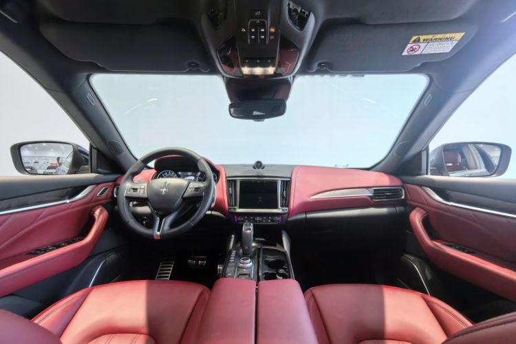 Used Maserati Levante 2021 3.0T Luxury Edition Interior 8