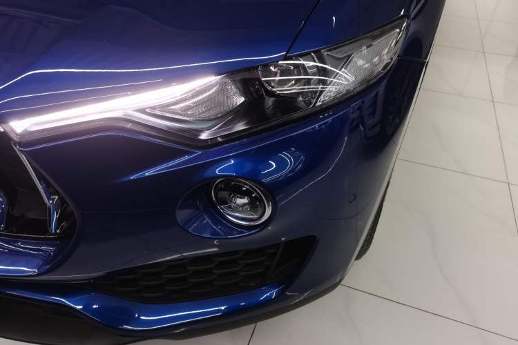 Used Maserati Levante 2021 3.0T Standard Edition Left Front Headlight
