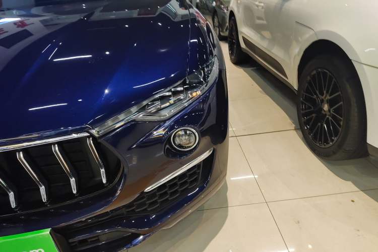 Used Maserati Levante 2021 3.0T Standard Edition Left Front Headlight