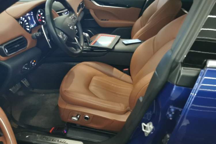 Used Maserati Levante 2021 3.0T Standard Edition Left Front Seat