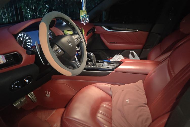 Used Maserati Levante 2021 3.0T Standard Edition Left Front Seat
