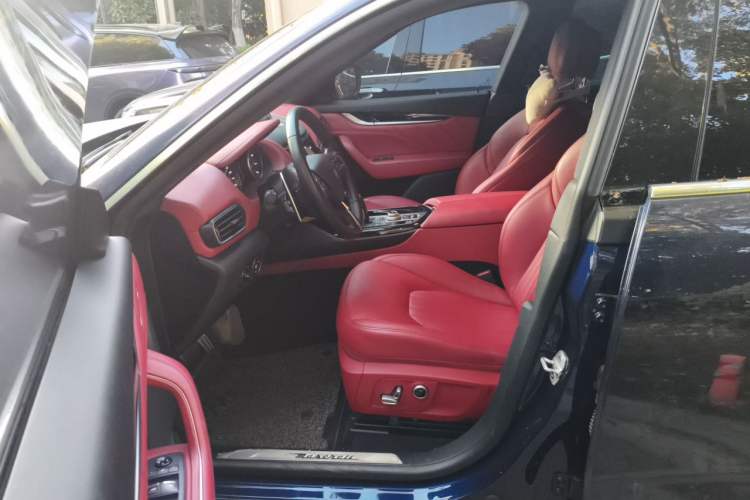 Used Maserati Levante 2021 3.0T Standard Edition Left Front Seat