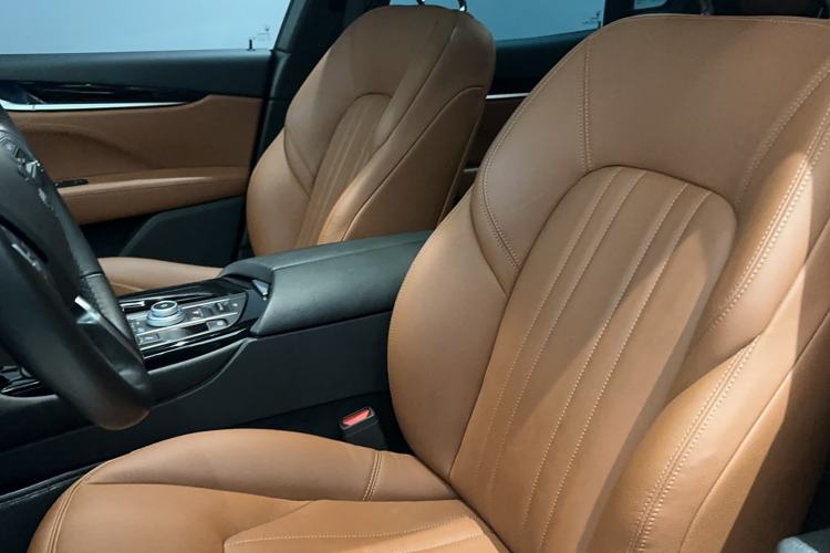 Used Maserati Levante 2021 3.0T Standard Edition Left Front Seat