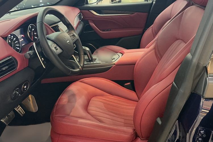 Used Maserati Levante 2021 3.0T Luxury Edition Left Front Seat
