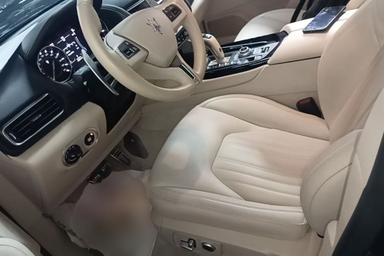 Used Maserati Levante 2021 3.0T Standard Edition Left Front Seat