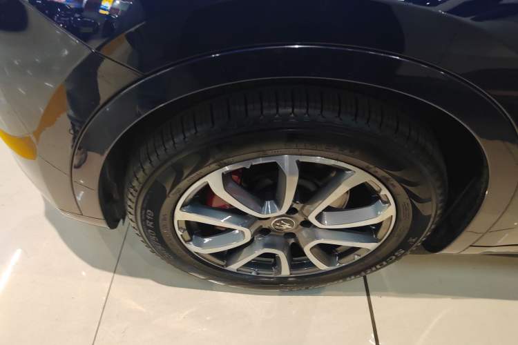 Used Maserati Levante 2021 3.0T Standard Edition Left Front Wheel Hub