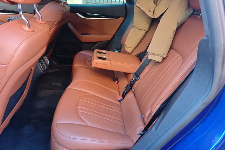Used Maserati Levante 2021 3.0T Standard Edition Left Rear Seat