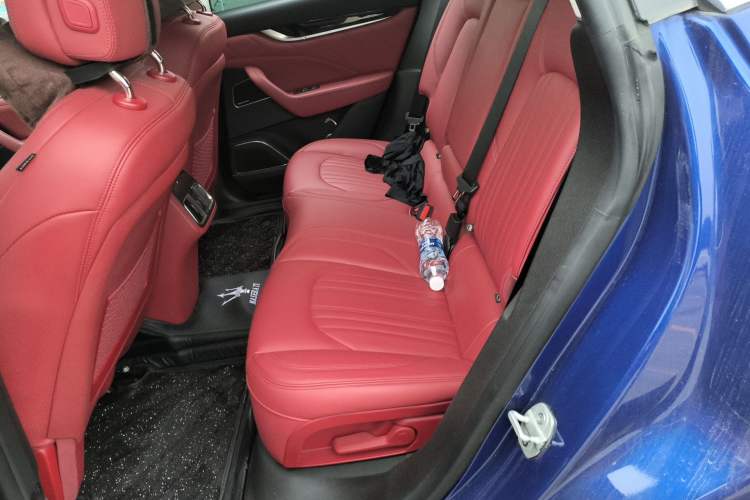Used Maserati Levante 2021 3.0T Standard Edition Left Rear Seat