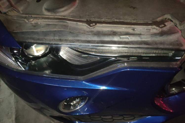Used Maserati Levante 2021 3.0T Standard Edition Right Front Headlight