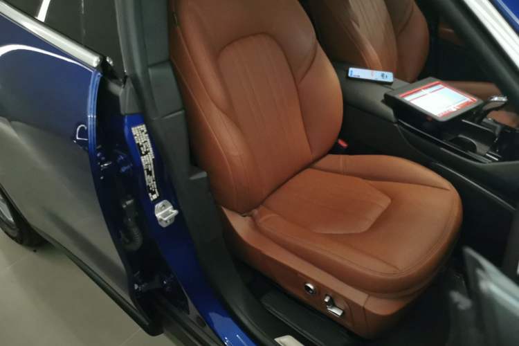 Used Maserati Levante 2021 3.0T Standard Edition Right Front Seat