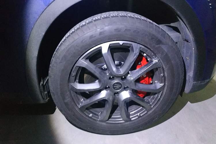 Used Maserati Levante 2021 3.0T Standard Edition Right Front Wheel Hub
