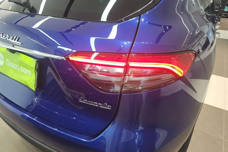 Used Maserati Levante 2021 3.0T Standard Edition Right Rear Taillight