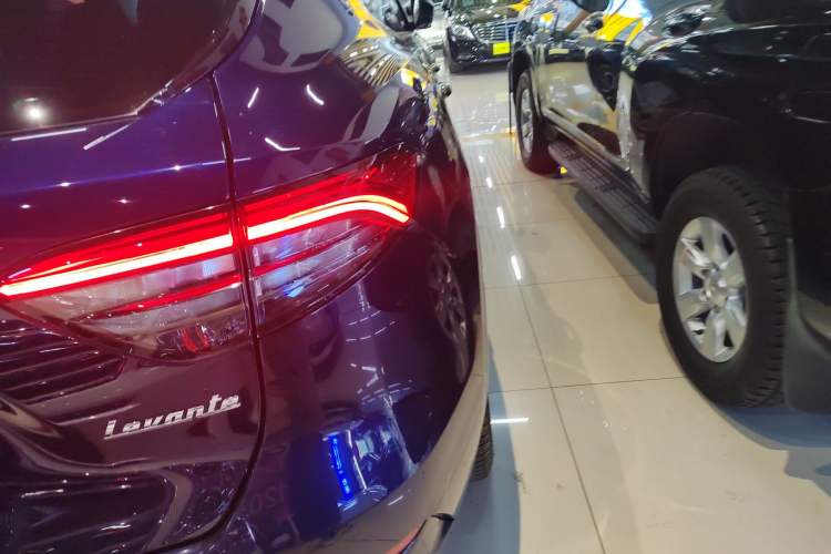 Used Maserati Levante 2021 3.0T Standard Edition Right Rear Taillight