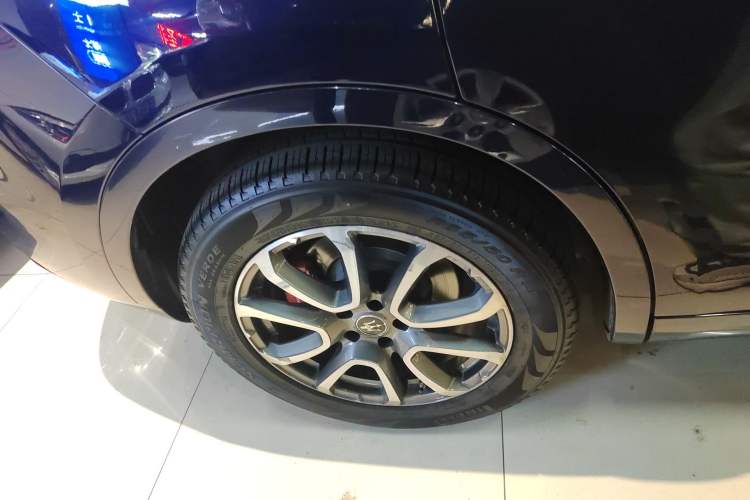 Used Maserati Levante 2021 3.0T Standard Edition Right Rear Wheel Hub