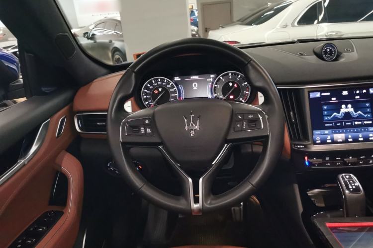 Used Maserati Levante 2021 3.0T Standard Edition Steering Wheel