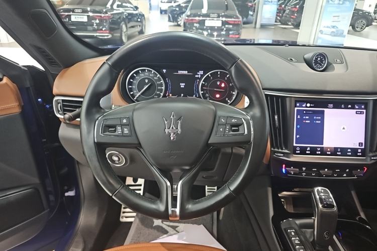 Used Maserati Levante 2021 3.0T Standard Edition Steering Wheel