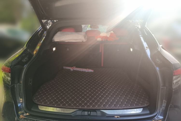 Used Maserati Levante 2021 3.0T Standard Edition Trunk