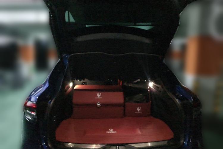 Used Maserati Levante 2021 3.0T Standard Edition Trunk